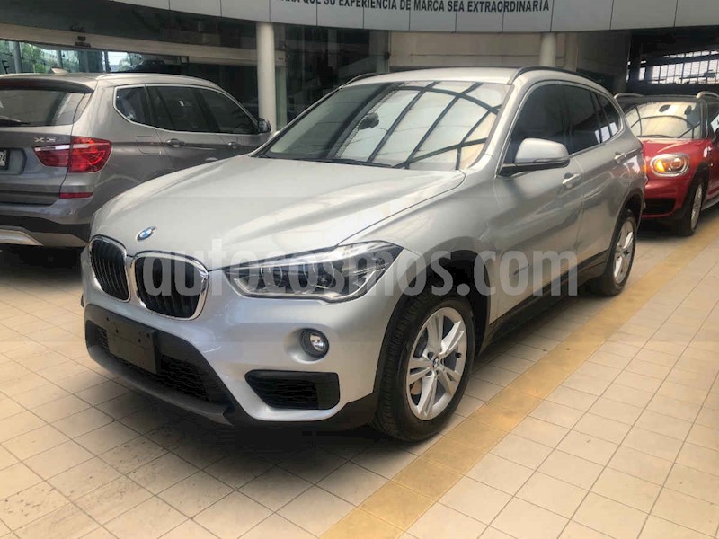 foto BMW X1 sDrive 18iA usado