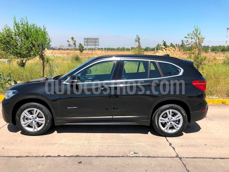 foto BMW X1 sDrive 20i usado