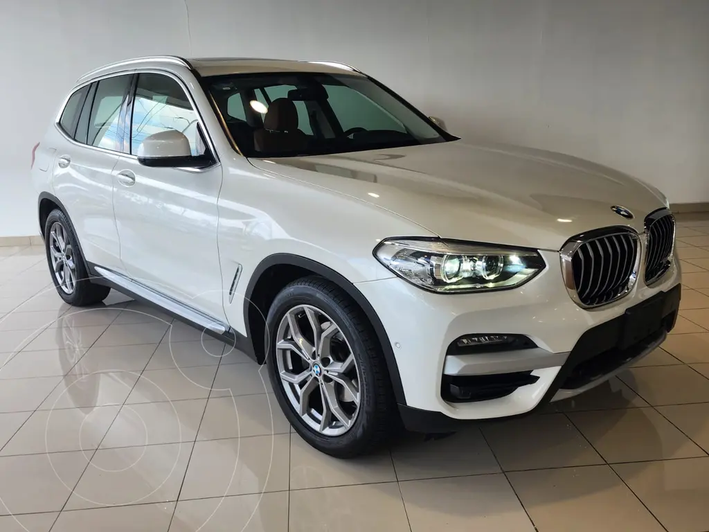 foto BMW X3 xDrive30i usado (2020) color Blanco Alpine precio $449,000