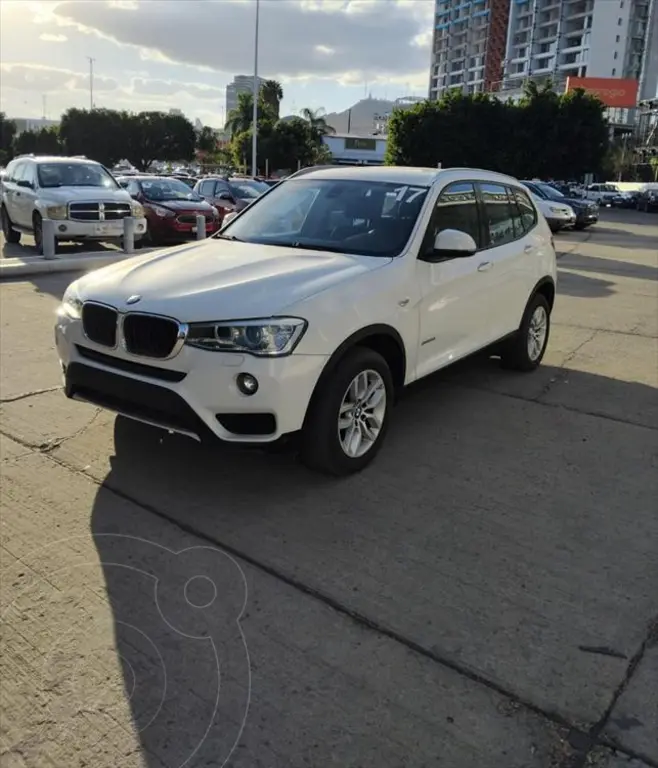 foto BMW X3 sDrive20iA usado (2017) color Blanco precio $399,000