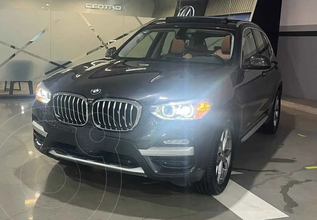 foto BMW X3 xDrive30i usado (2018) color Negro precio $459,900