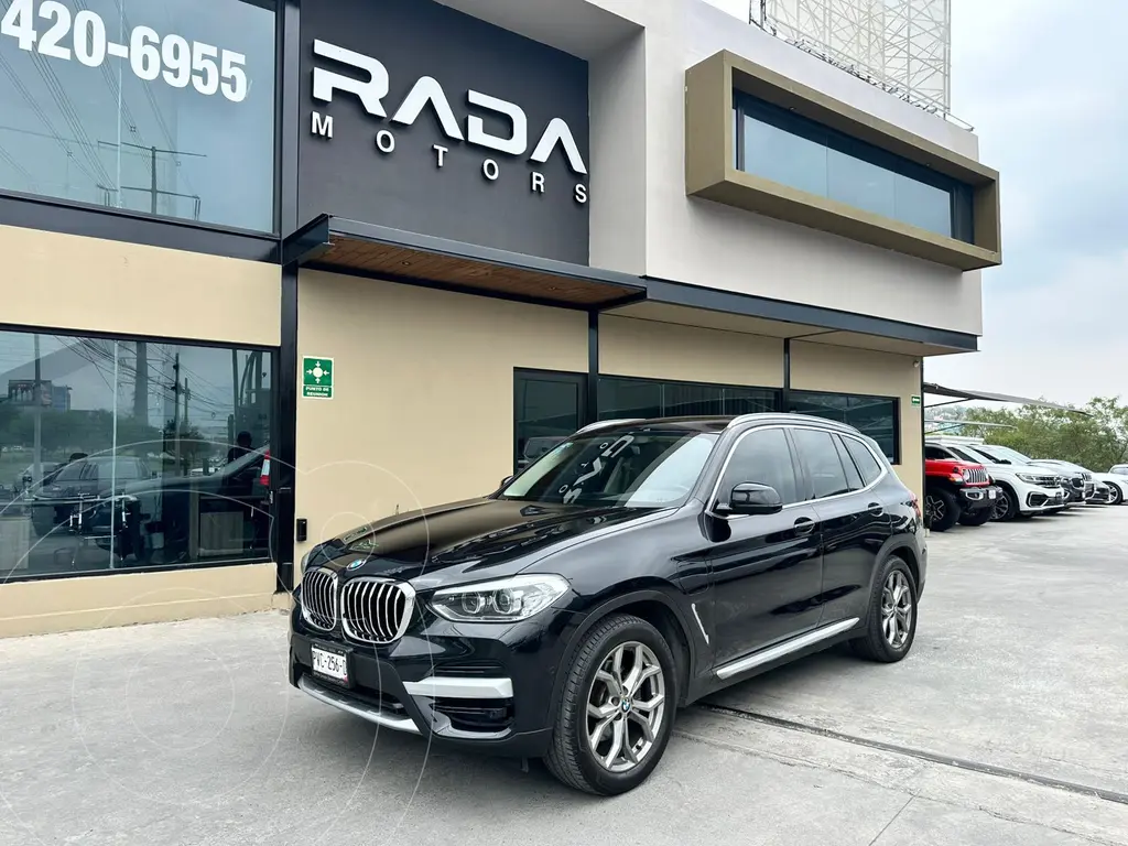 foto BMW X3 xDrive30e usado (2021) color Negro precio $759,800