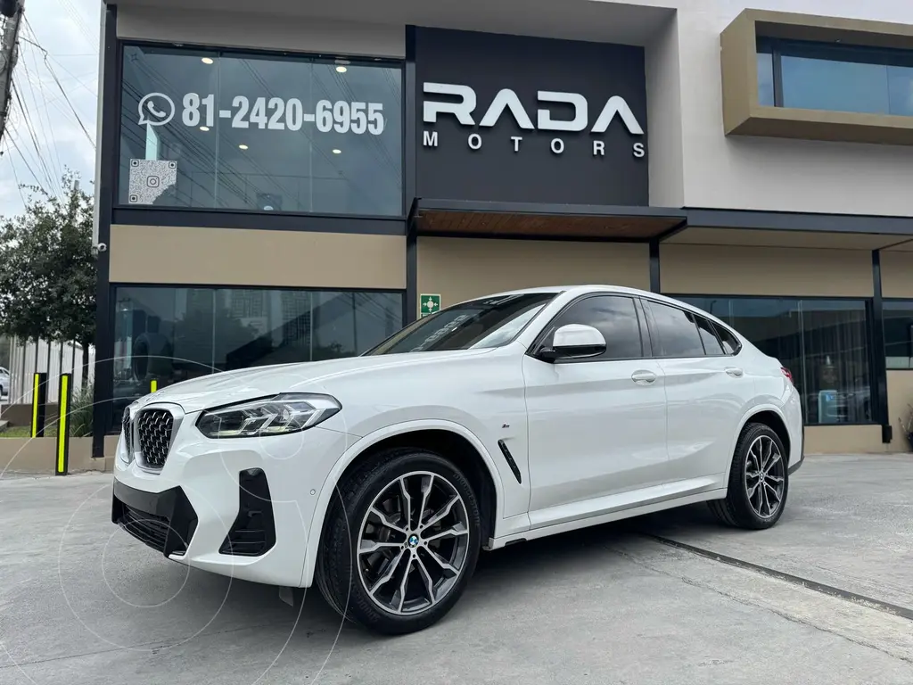 foto BMW X4 xDrive30i usado (2022) color Blanco precio $867,000