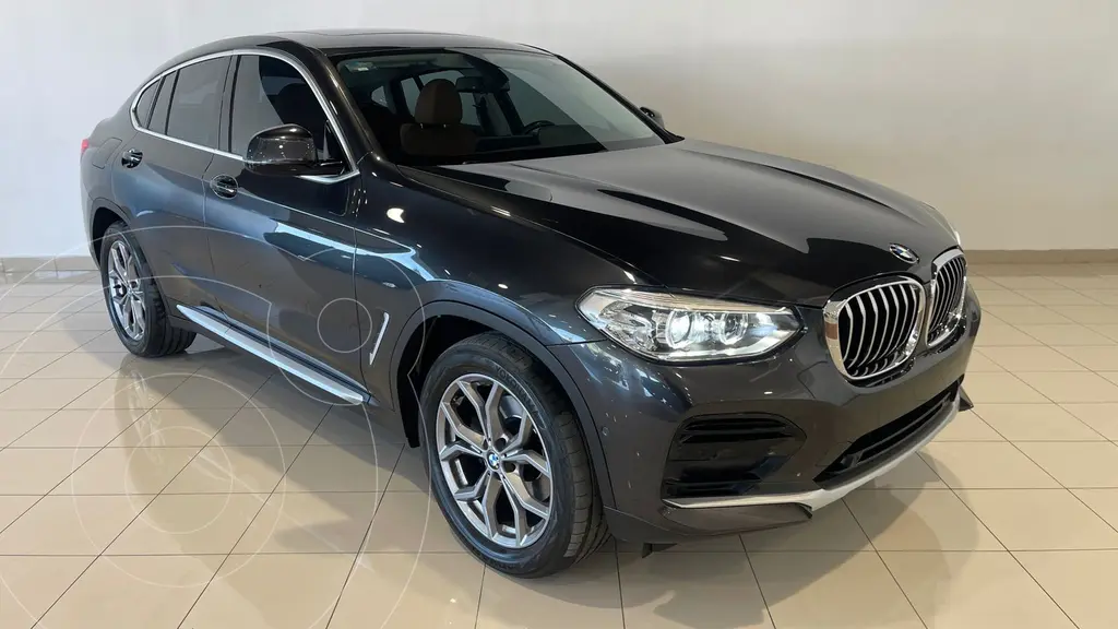 foto BMW X4 xDrive30i usado (2021) color Gris Mineral precio $620,000