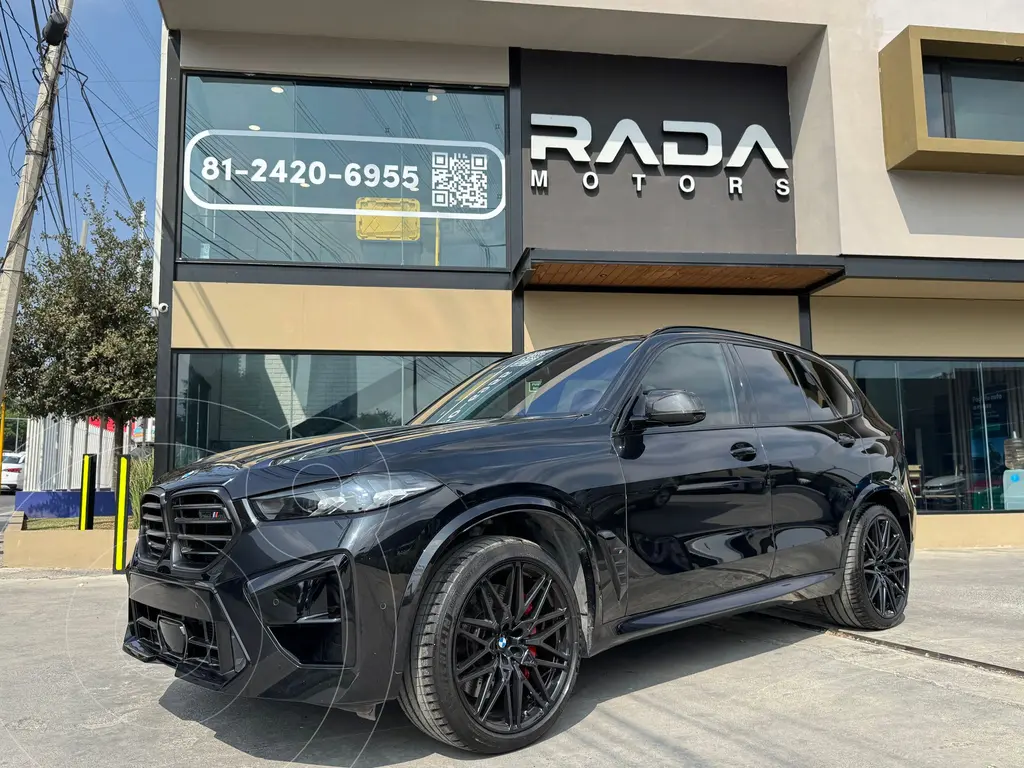 foto BMW X5 M Competition usado (2024) color Negro precio $1,999,800