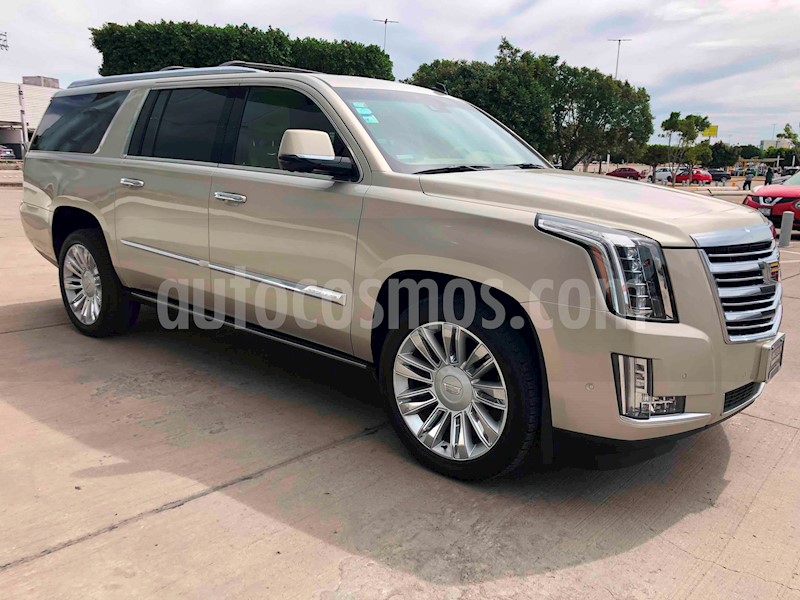 foto Cadillac Escalade 4x4 Platinum usado