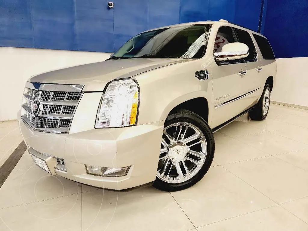Cadillac Escalade Platinum ESV usado (2010) color Beige precio 399,000