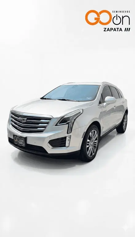 foto Cadillac XT5 Premium usado (2018) color CADX RADIANT SILVER METALLIC precio $315,000