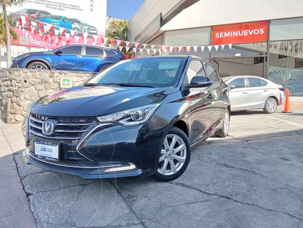 foto Changan Alsvin 1.5L Aut usado (2023) color Negro precio $194,000