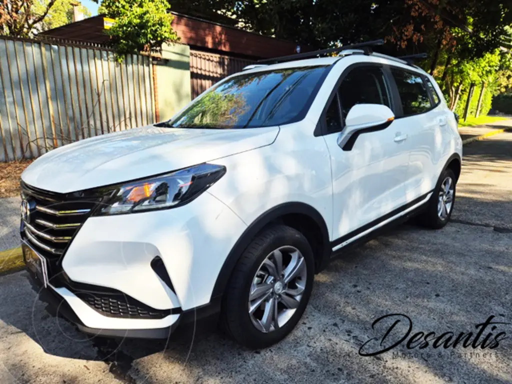 foto Changan CS15 Elite usado (2023) color Blanco precio $8.680.000