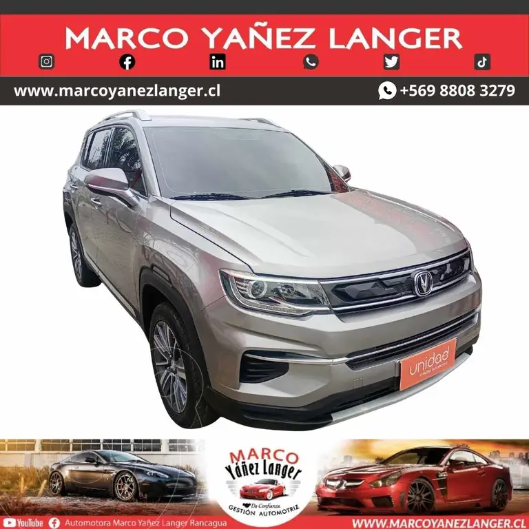foto Changan CS35 Plus  1.6L Comfort usado (2022) color Gris precio $10.390.000