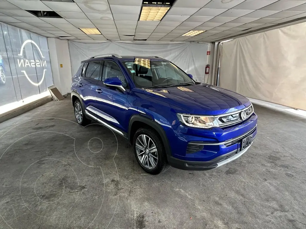 foto Changan CS35 Plus 1.6L Aut usado (2023) color Azul Marino precio $269,800