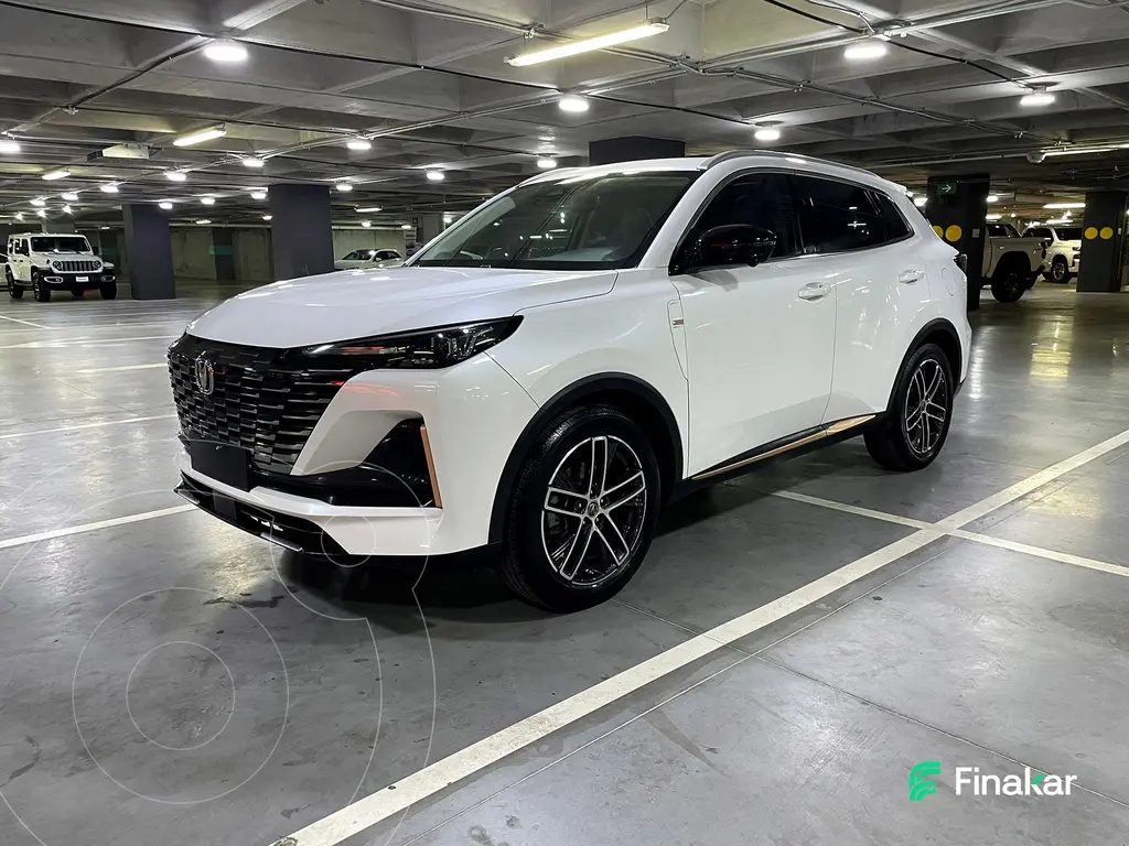 foto Changan CS55 Plus Premium usado (2023) color Blanco precio $338,000