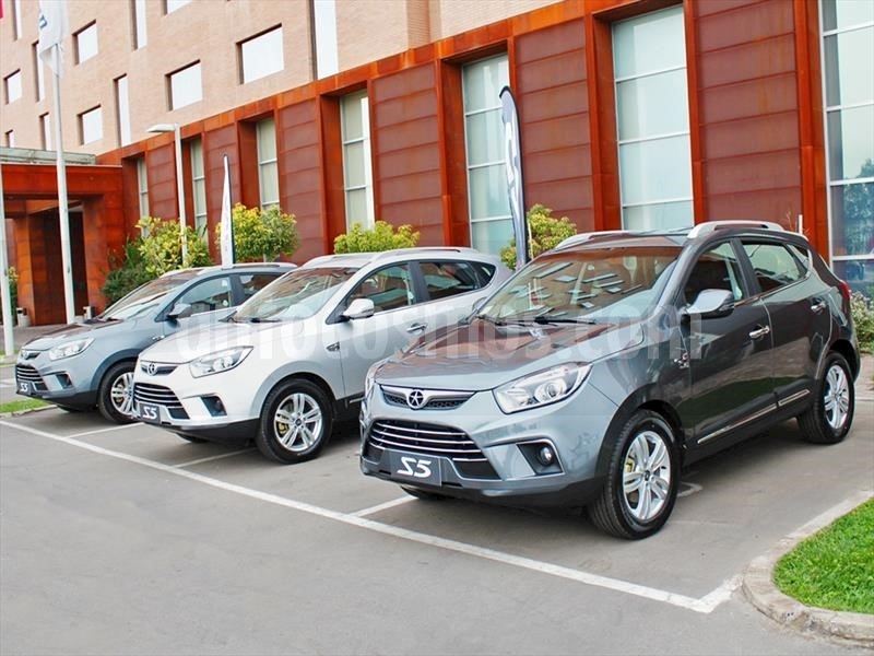 foto Chery Tiggo 2.0L usado