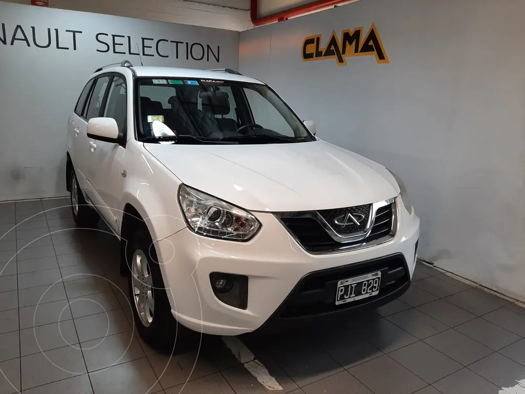 foto Chery Tiggo 1.6 4x2 Confort usado (2016) color Blanco precio $3.500.000