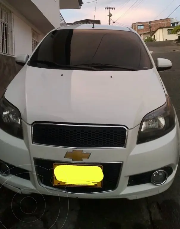 Chevrolet Aveo Emotion P Gt L Ac Usado Color Blanco Precio