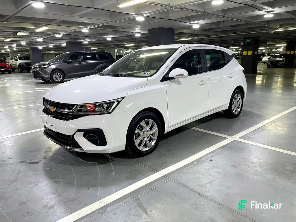 foto Chevrolet Aveo HB LT usado (2025) color Blanco precio $265,000