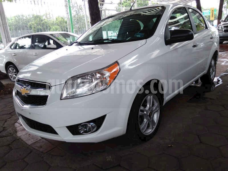 foto Chevrolet Aveo LTZ Aut usado (2017) color Blanco precio $133,900