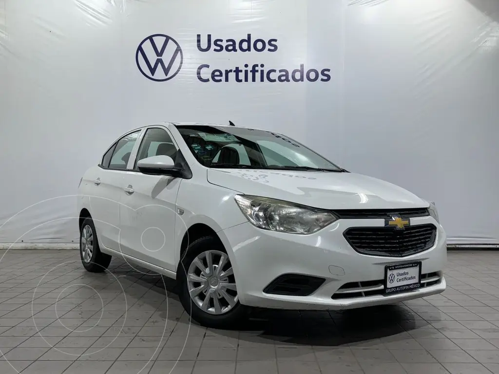 foto Chevrolet Aveo LS usado (2020) color Blanco precio $185,000