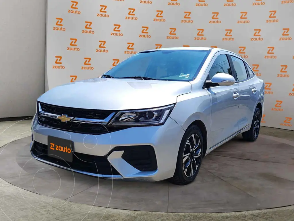 foto Chevrolet Aveo LS usado (2024) color Plata precio $265,900