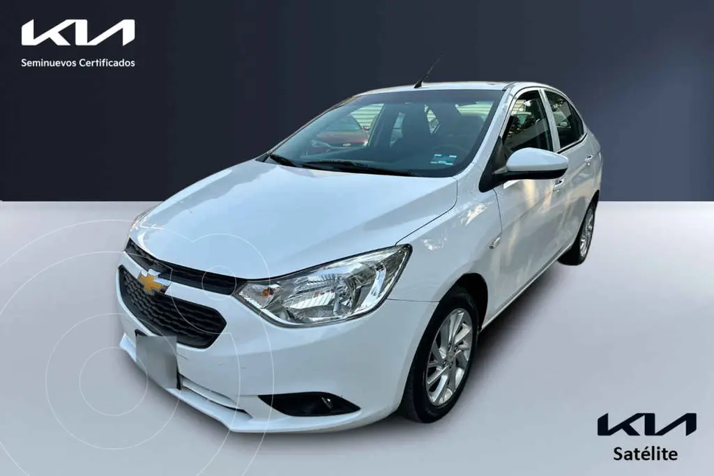 foto Chevrolet Aveo LT usado (2021) color Blanco precio $245,000
