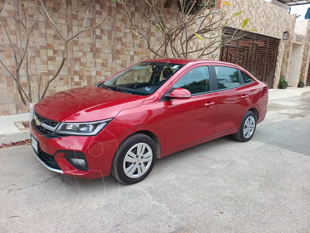 foto Chevrolet Aveo LT usado (2024) color Rojo Cerezo precio $253,000