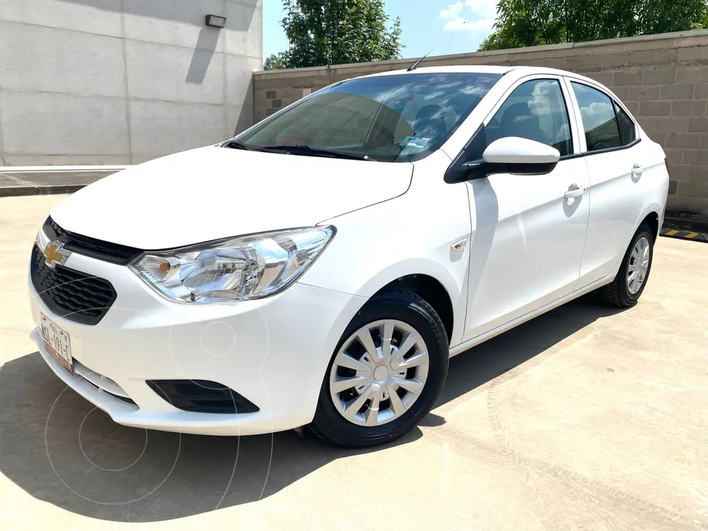 Chevrolet Aveo LS usado (2022) color Blanco precio $191,000