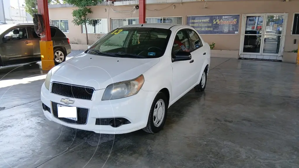 foto Chevrolet Aveo LT Aut usado (2013) color Blanco precio $110,000