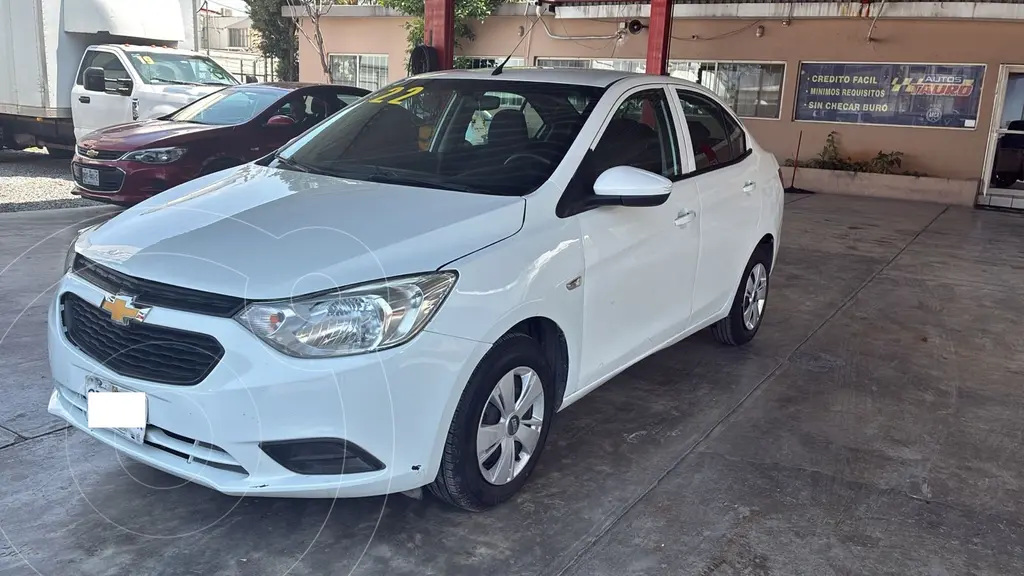 foto Chevrolet Aveo LS usado (2022) color Blanco precio $179,000