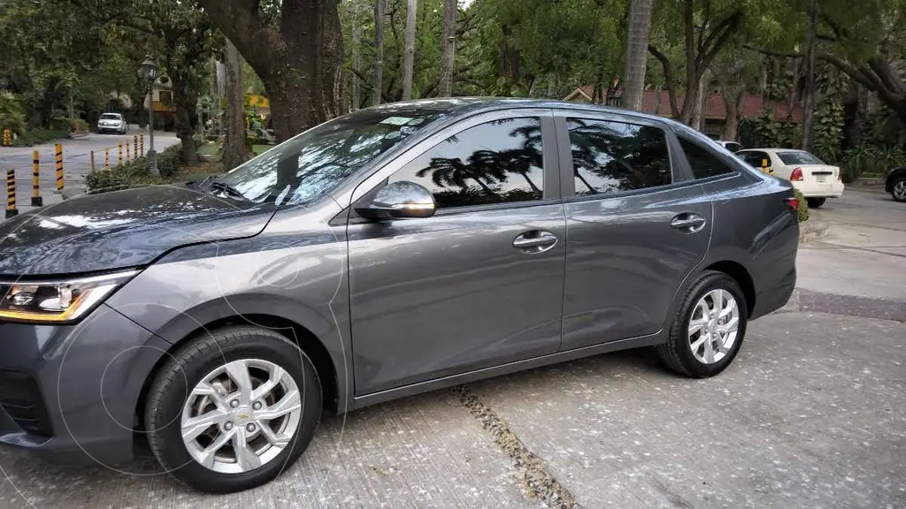 foto Chevrolet Aveo LT usado (2024) color Gris precio $279,900
