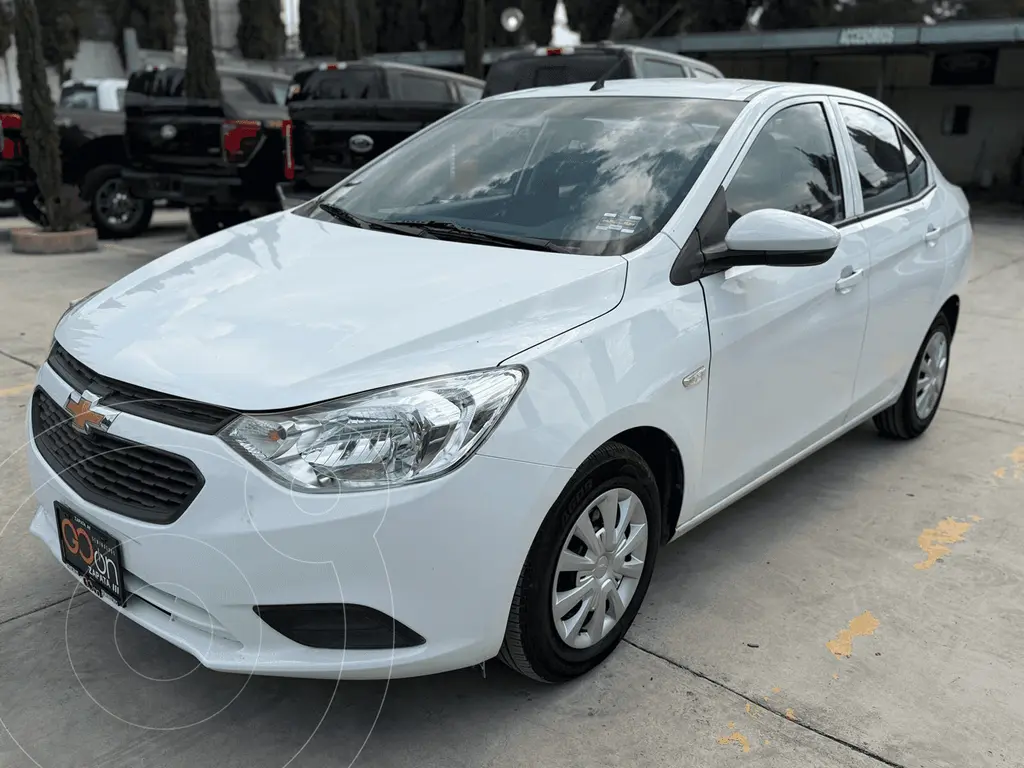 foto Chevrolet Aveo null usado (2020) color CHPLATA GALAXIA precio $185,000
