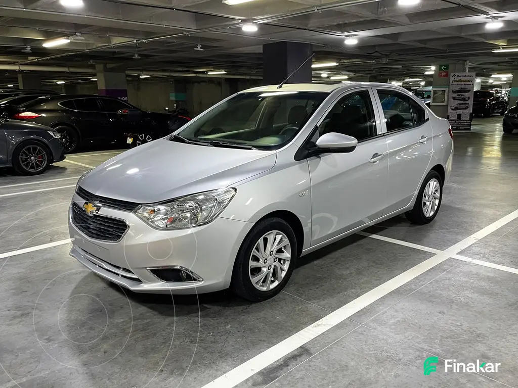 foto Chevrolet Aveo LTZ Aut usado (2020) color plateado precio $220,000