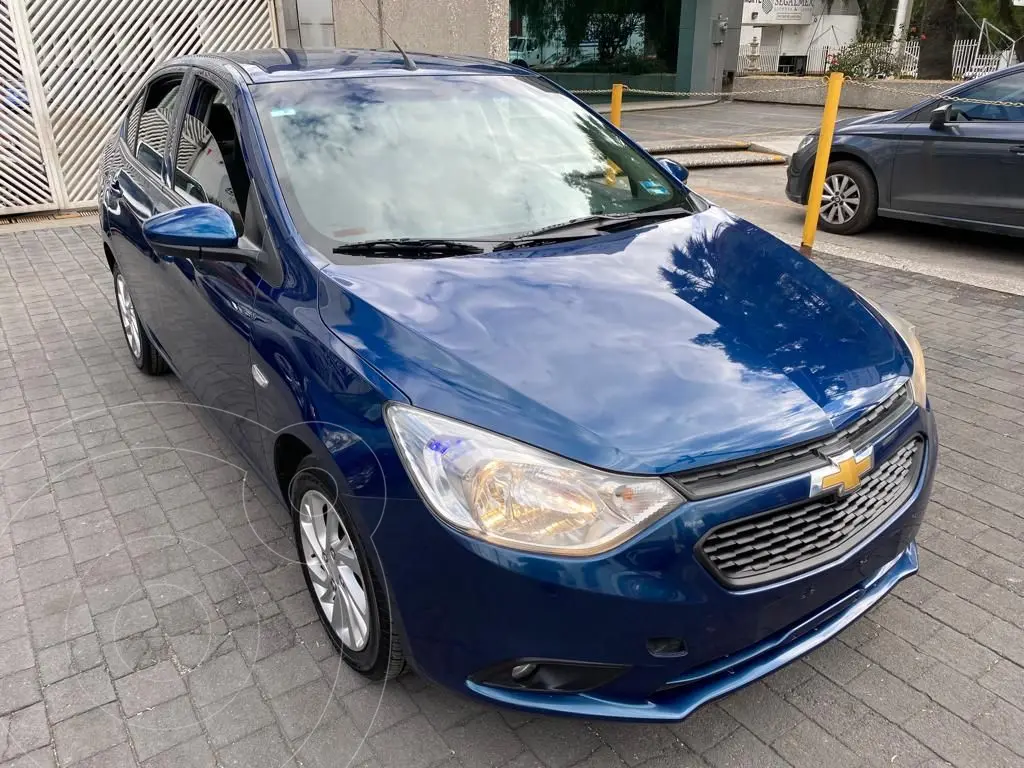 foto Chevrolet Aveo LT Aut usado (2020) color Azul precio $220,000