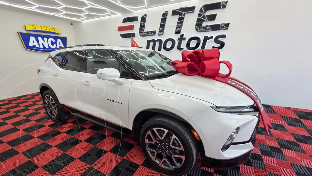 foto Chevrolet Blazer RS usado (2023) color Blanco precio $669,900