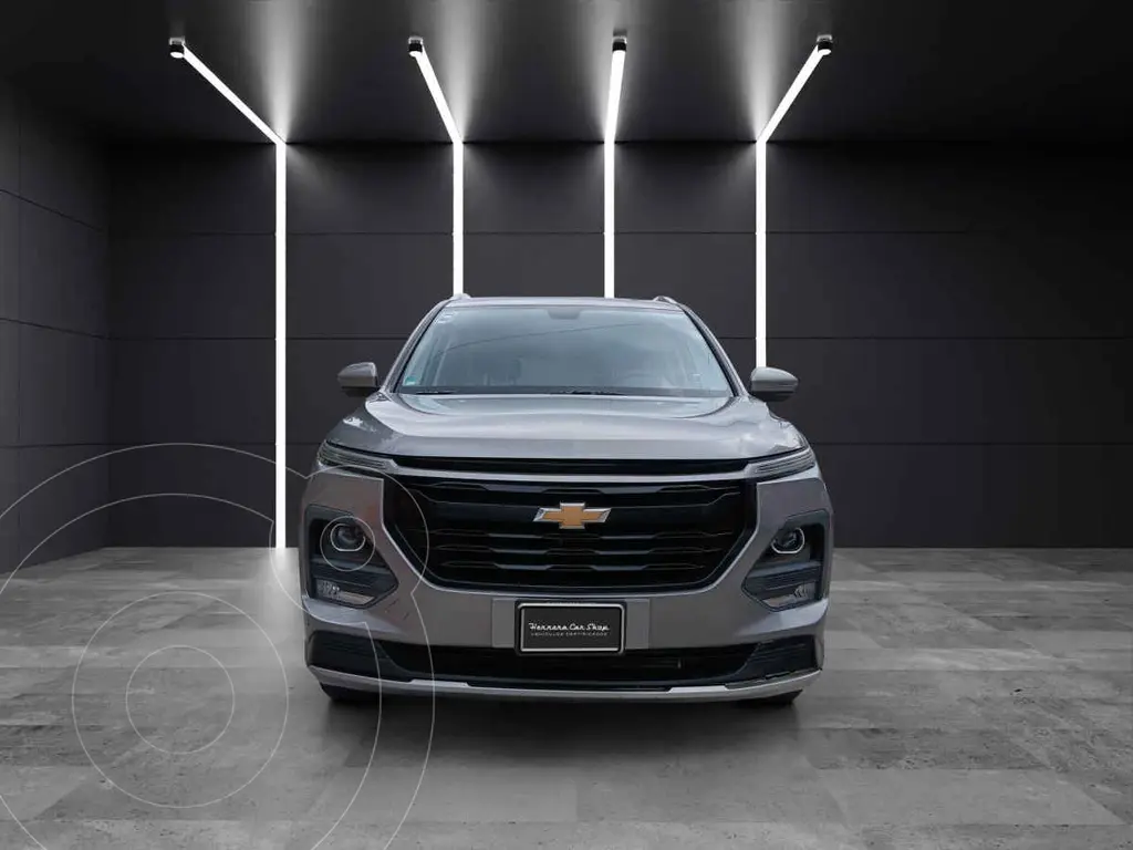 foto Chevrolet Captiva Sport LT usado (2022) color Plata precio $315,000