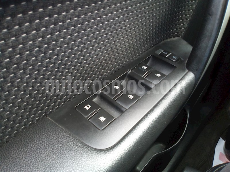 foto Chevrolet Captiva 2.4L LS 4x2 usado