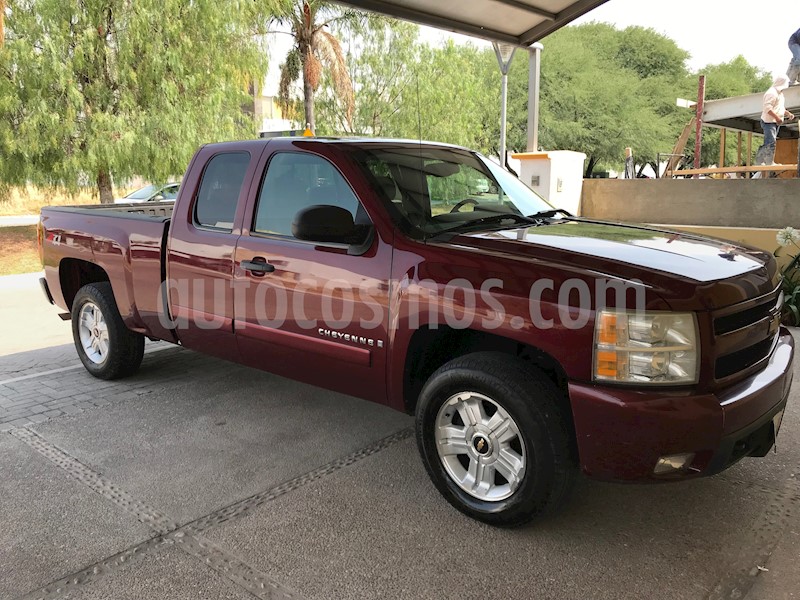 foto Chevrolet Cheyenne 2500 4x4 Cab Ext B usado