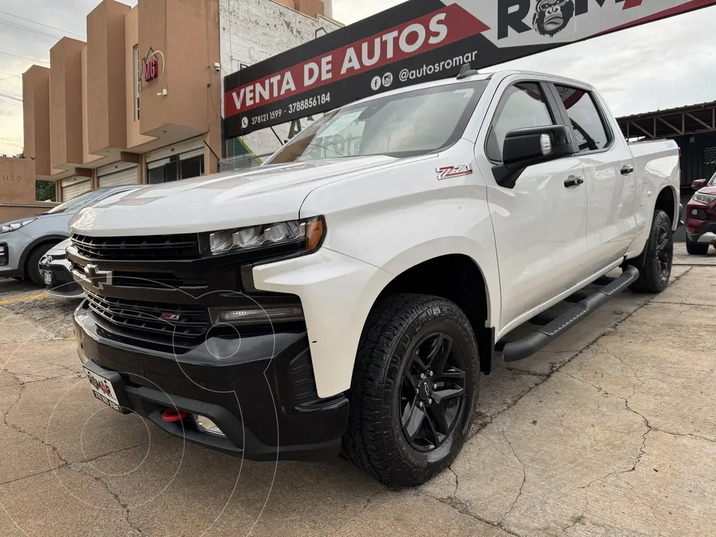 foto Chevrolet Cheyenne Cabina Doble Trail Boss 4X4 usado (2021) color Blanco Platinado precio $1,099,999