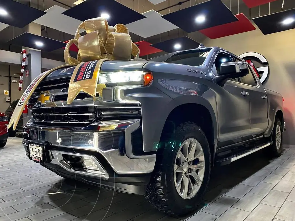 foto Chevrolet Cheyenne LT 4X4 usado (2019) color Gris precio $749,000
