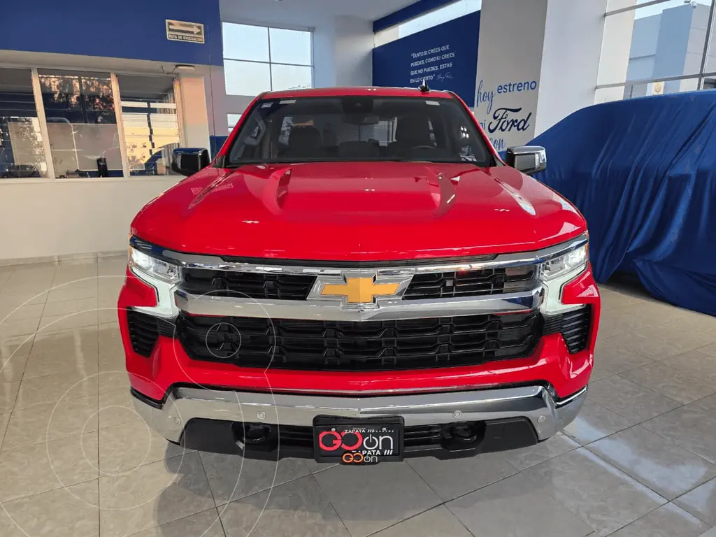 foto Chevrolet Cheyenne 2025 usado (2025) color CH ROJO LAVA precio $879,800