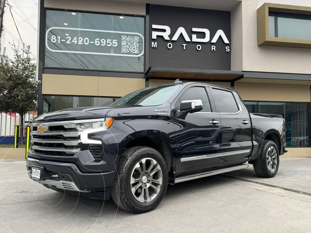 foto Chevrolet Cheyenne 6.2L High Country usado (2024) color Negro precio $1,050,000