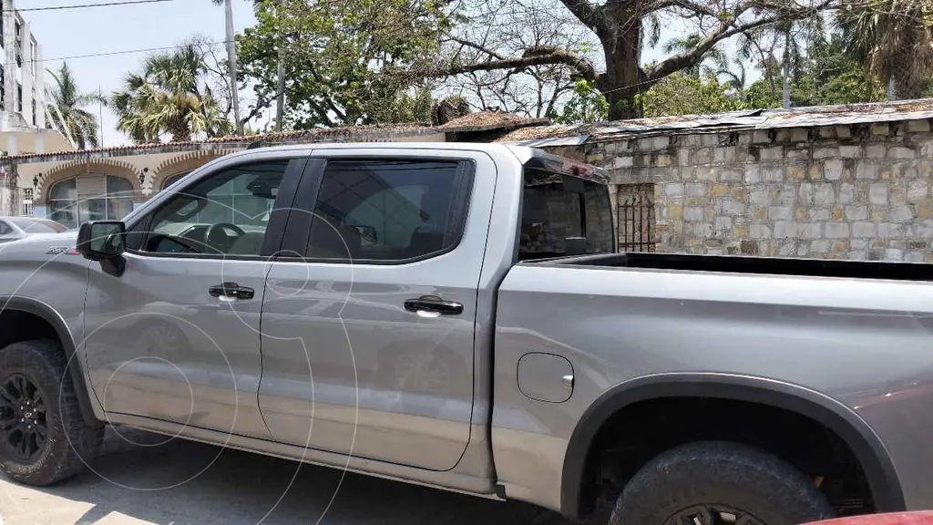 foto Chevrolet Cheyenne ZR2 financiado en mensualidades enganche $253,322 mensualidades desde $28,876