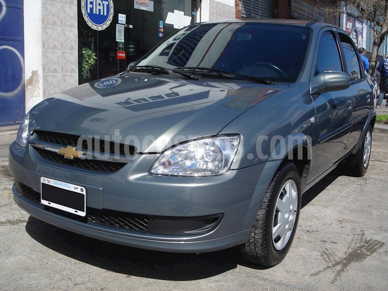 foto Chevrolet Classic 4P LS usado