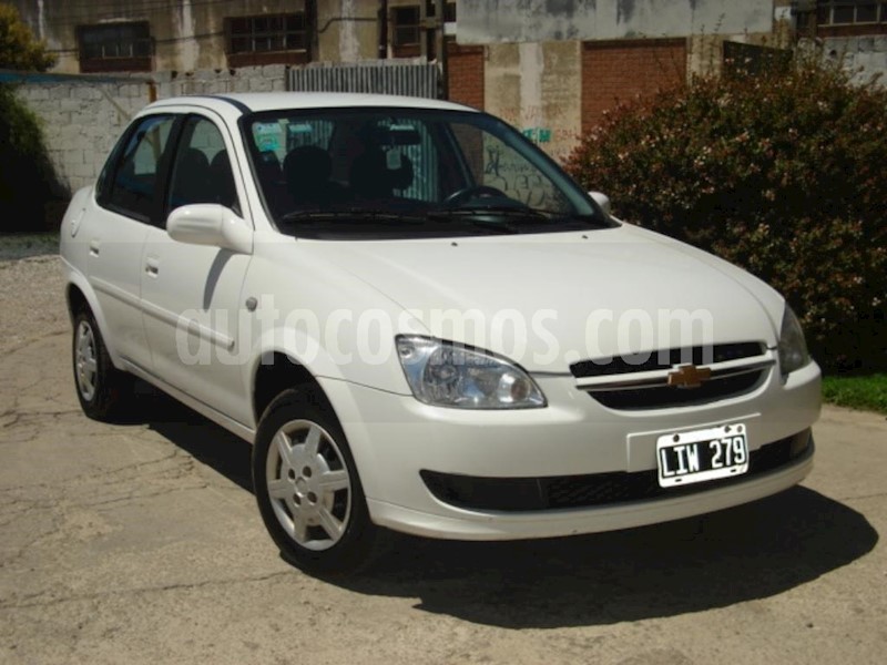 foto Chevrolet Classic 4P LS usado