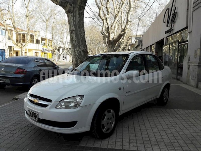 foto Chevrolet Classic 4P LS usado