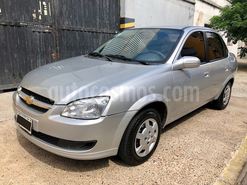 foto Chevrolet Classic 4P LS usado