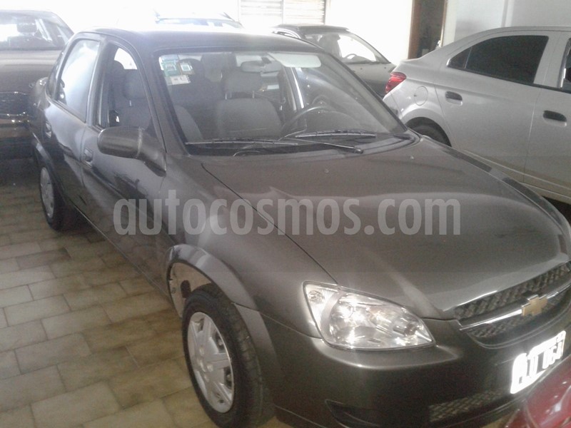 foto Chevrolet Classic 4P LS usado