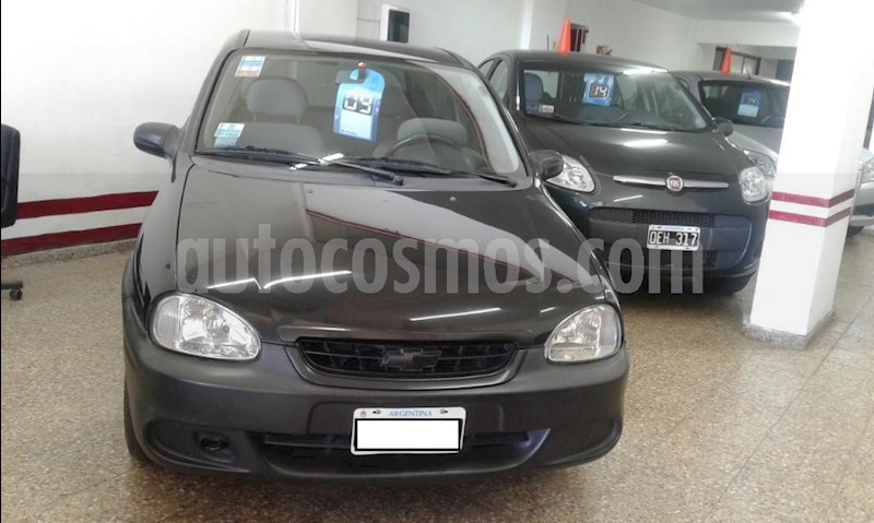 foto Chevrolet Classic 4P LT usado