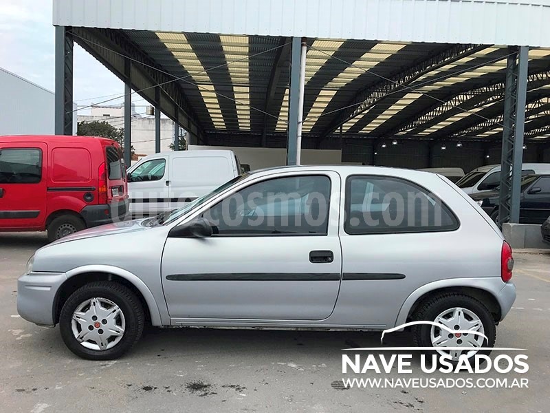 foto Chevrolet Corsa Classic 3P 1.6 usado