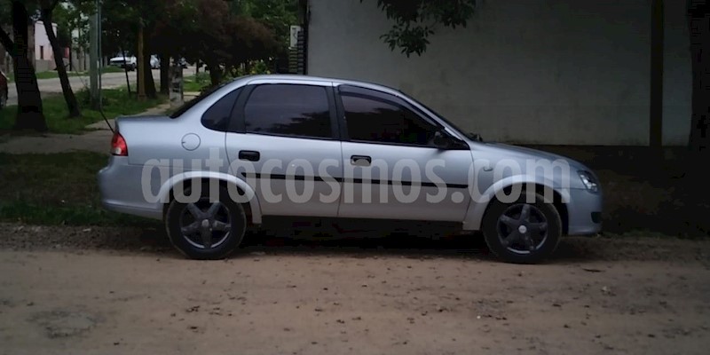 foto Chevrolet Corsa Classic 4P Full usado